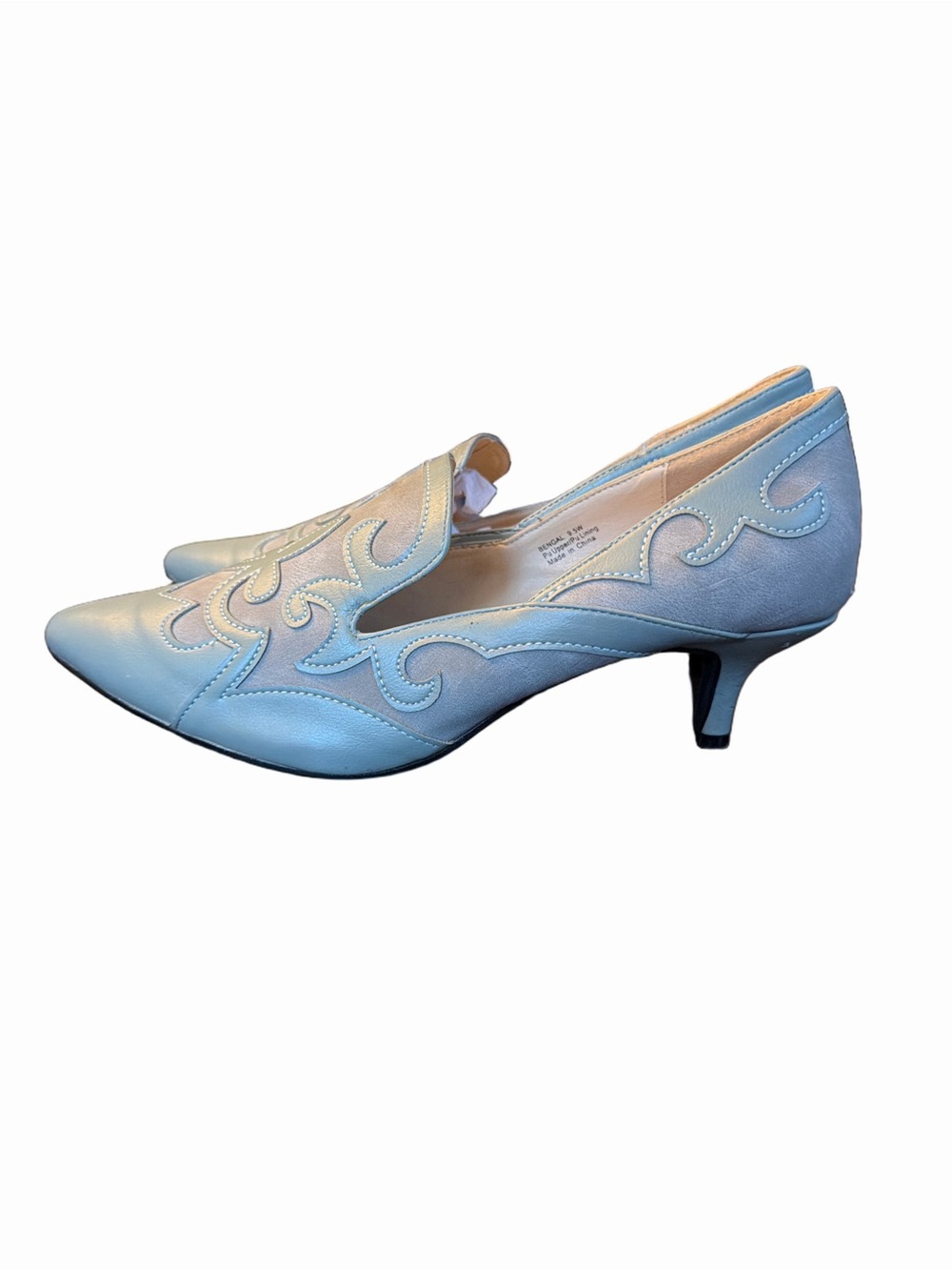 Bellini Powder Blue Pointed-Toe Kitten Heel Slip-Ons. Size 9.5